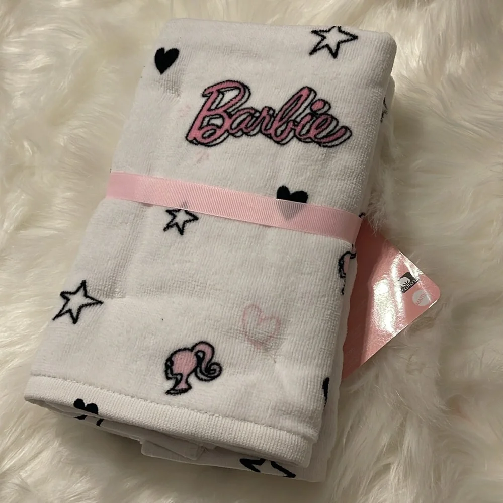 NWT Barbie Hand Towels 2 pack